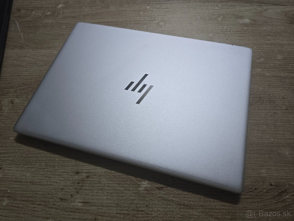 Kovovy HP Pavilion plus 14 OLED s i7 procesorom 13 generacie - 5