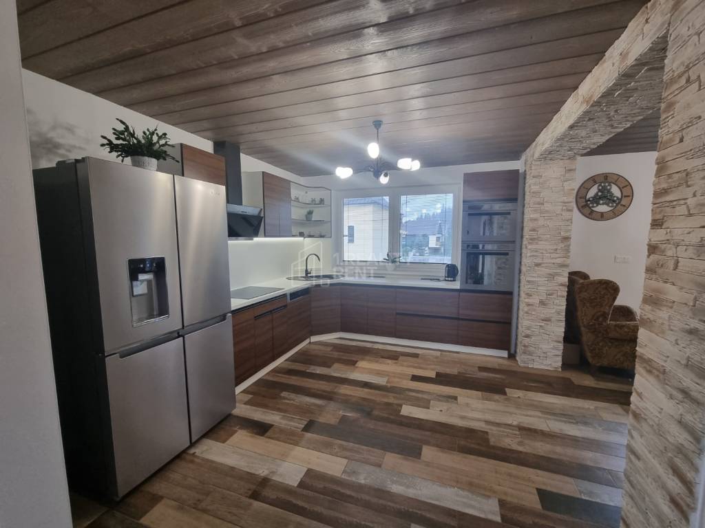 Na predaj rodinný dom v centre obce Makov - 5