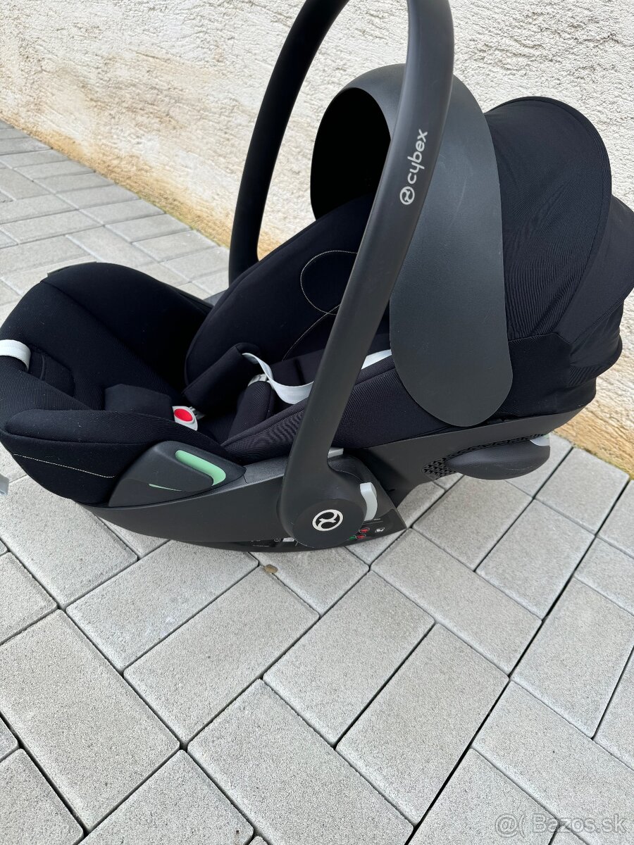 Cybex Cloud G i -Moon Black + základna - 5