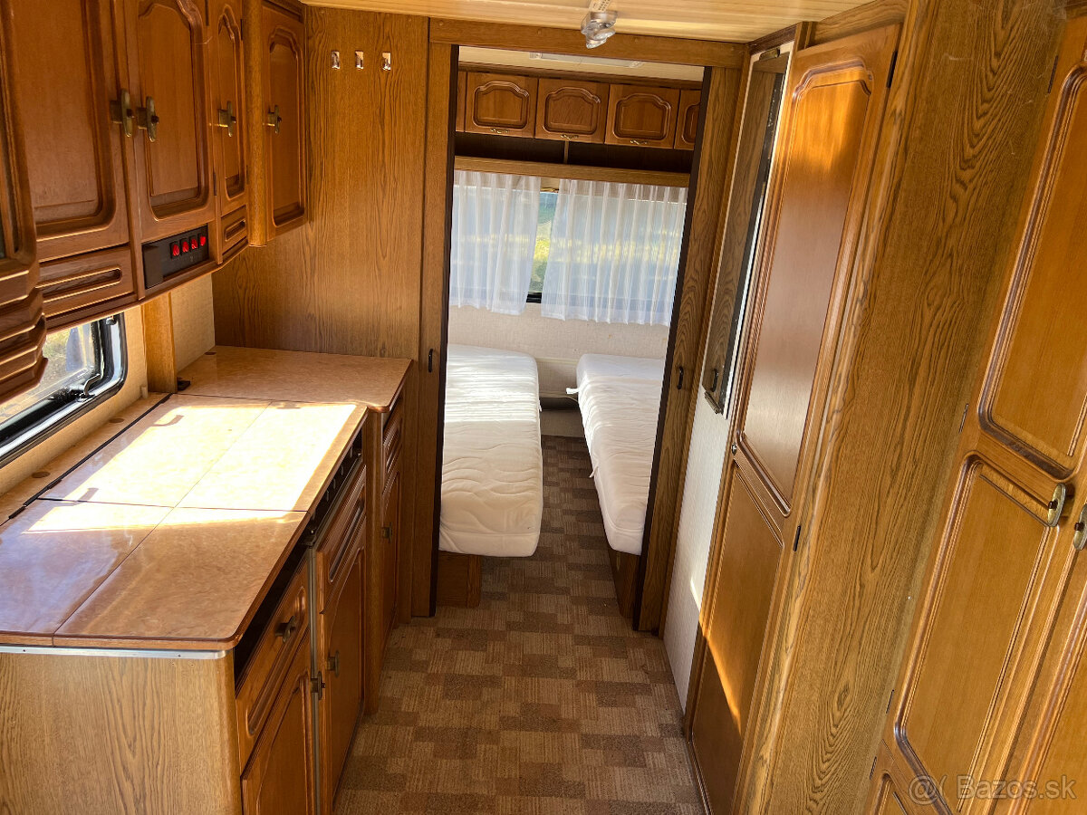 Karavan Burstner CLub-dvounáprava - 5