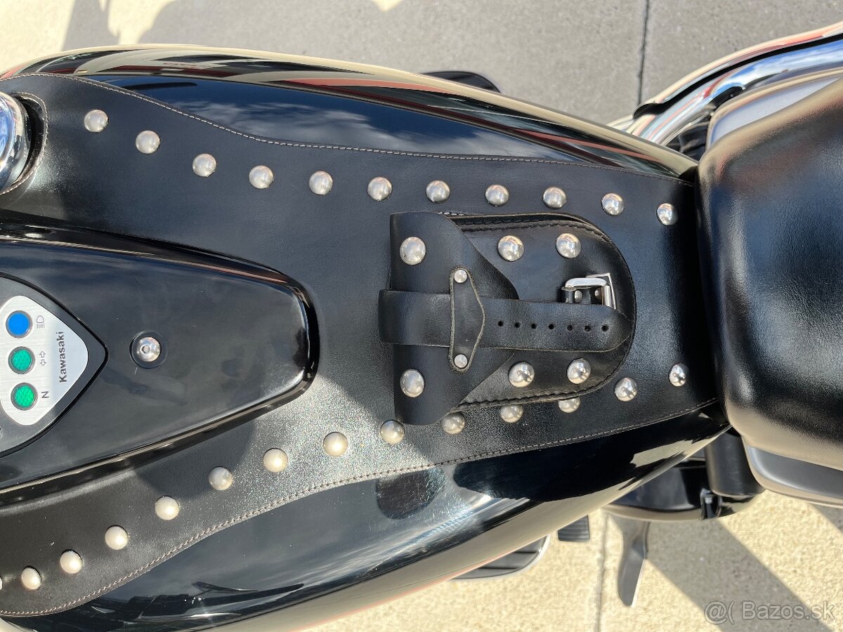 Kawasaki VN900 - 5
