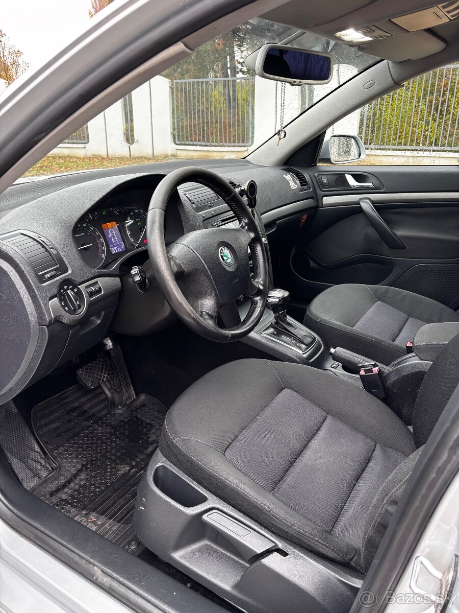 Octavia 2 2TDI 2008 6/AT - 5
