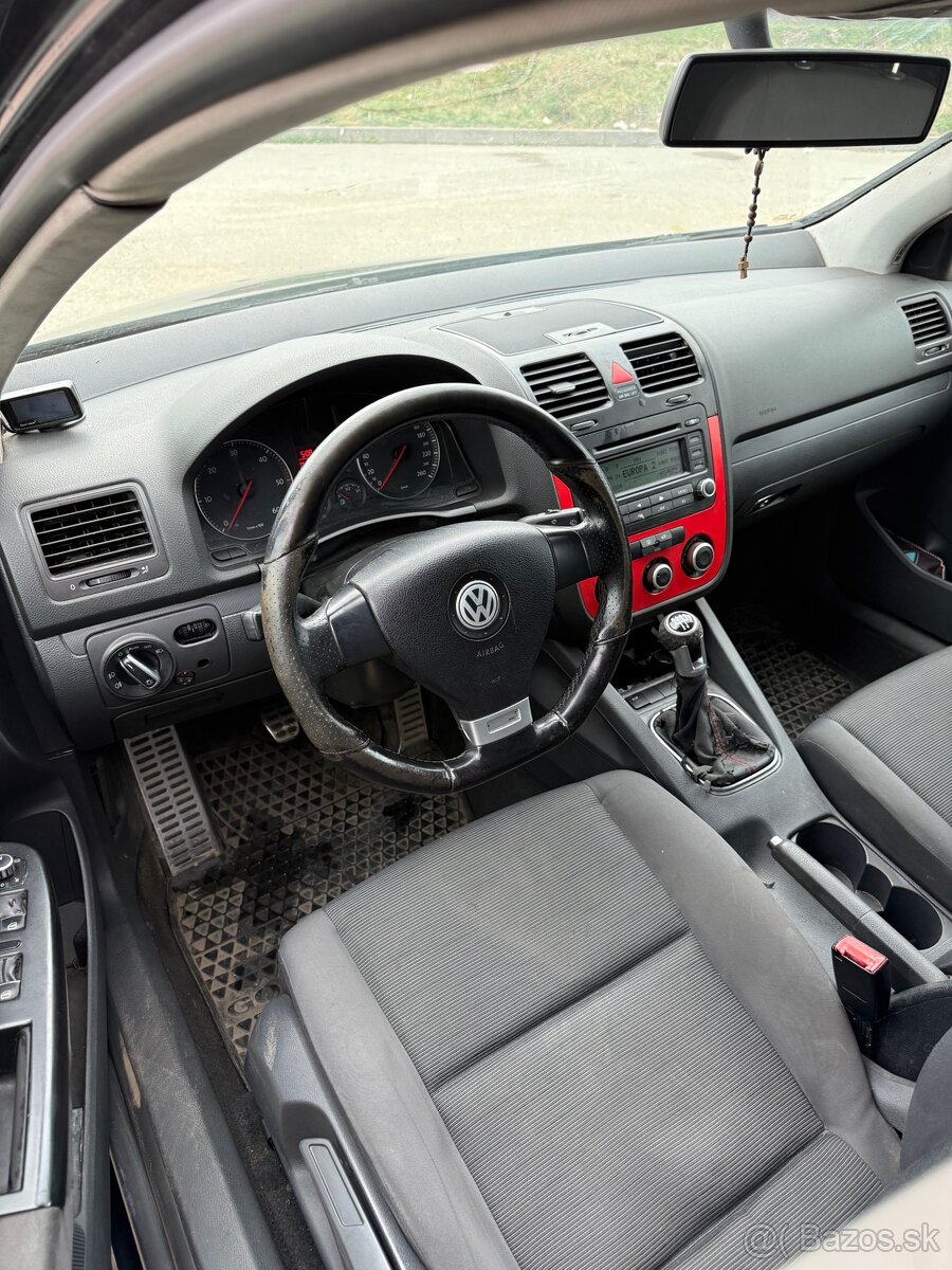 Predám VW Golf 5 1.9tdi - 5