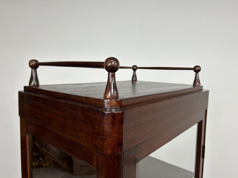 úzka art deco vitrína 62cm - 5