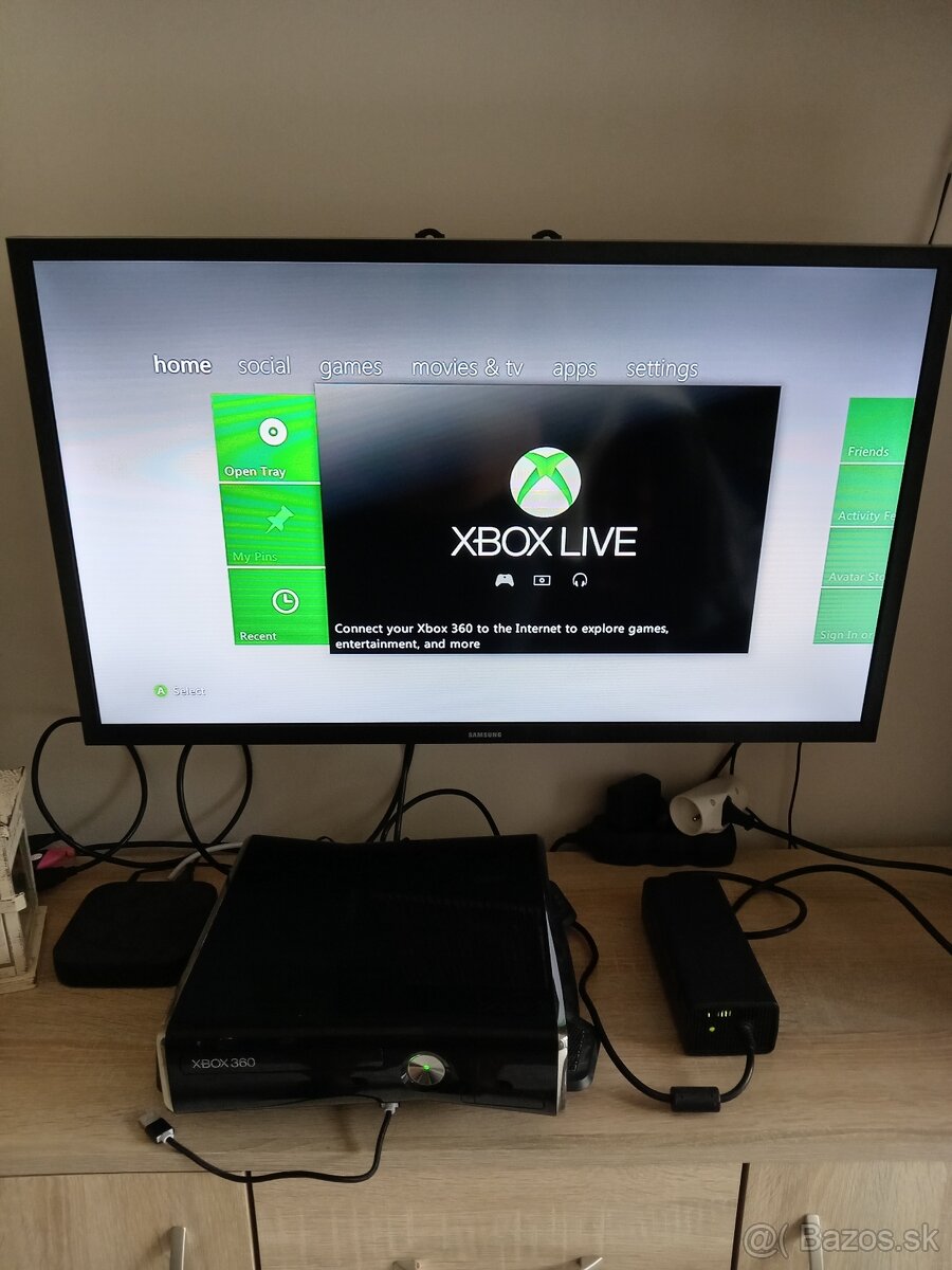 Xbox 360 S - 5