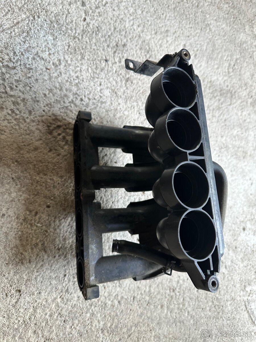 Nissan Micra K12 1,2 48kW - 5