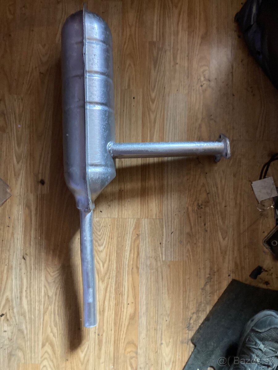 Škoda 120L výfuk - 5