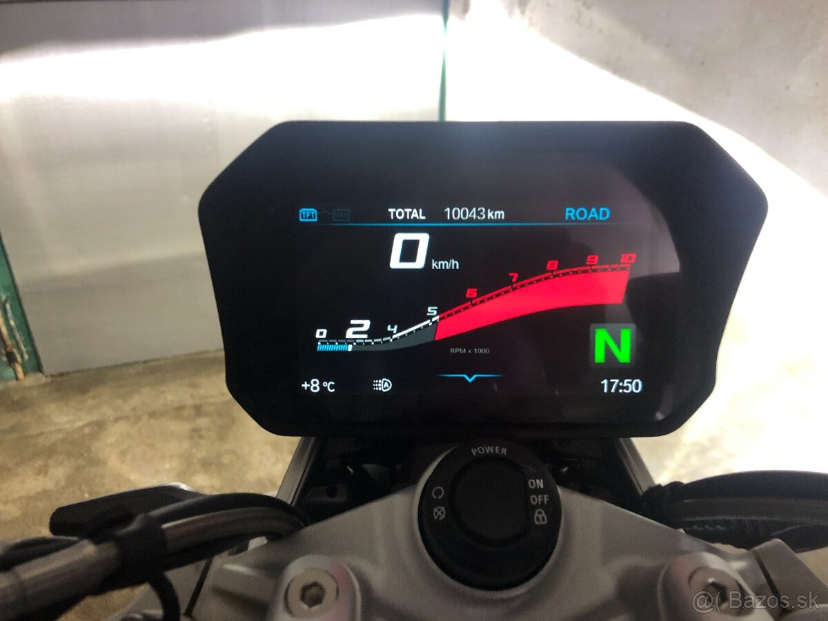 Predam BMW R1250R - 5