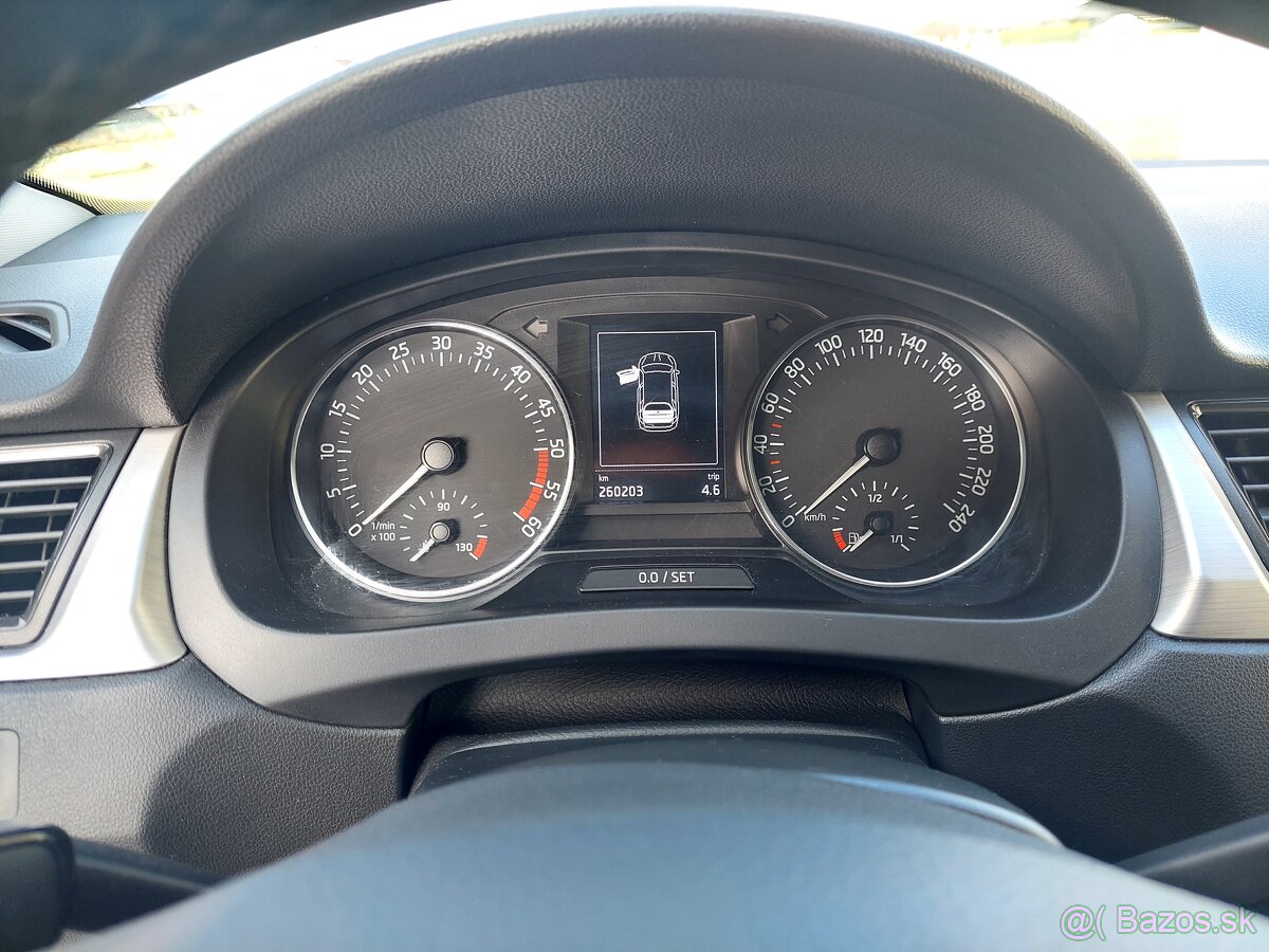 Škoda Rapid Spaceback - 5