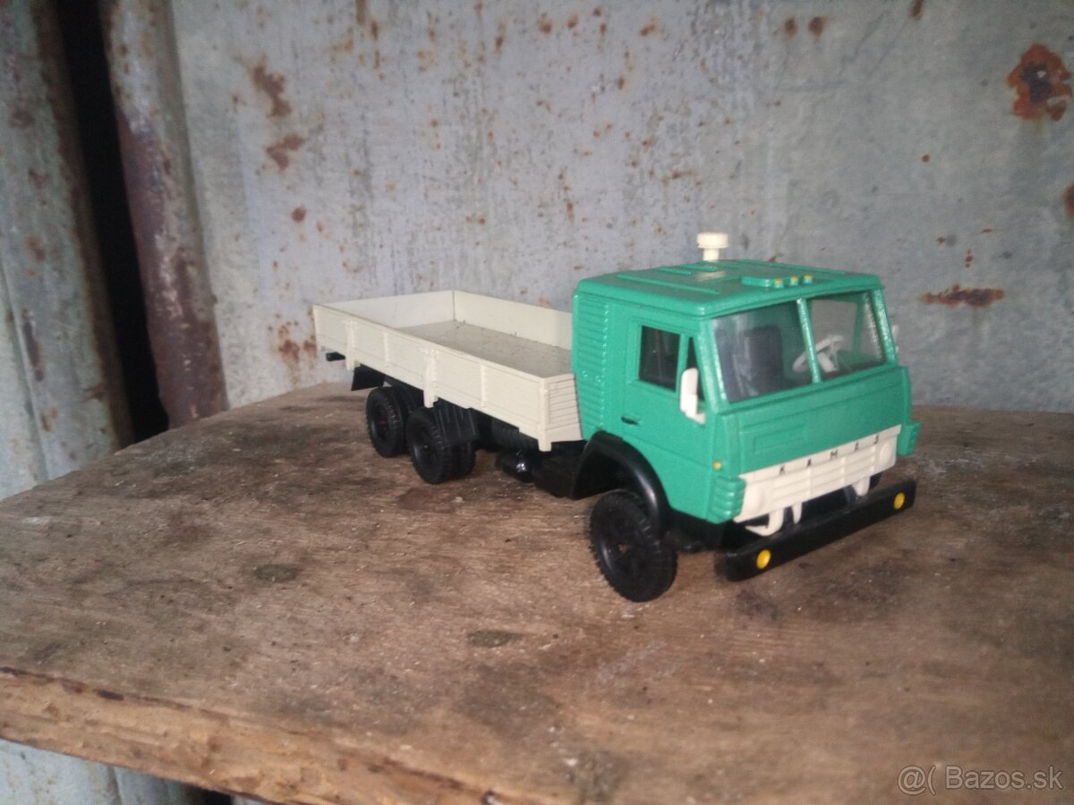 Staré hračky - Kamaz - 5