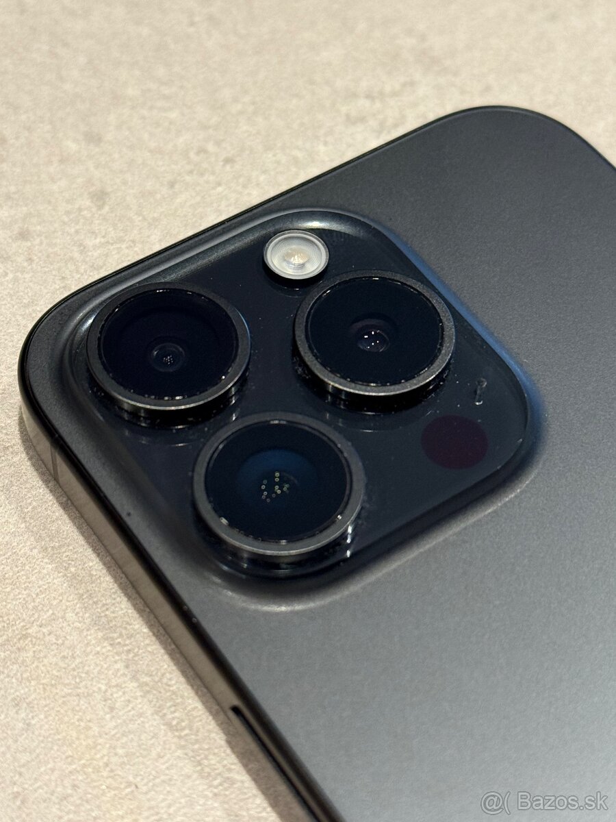 iPhone 15 Pro, Black Titanium, 256GB - 5