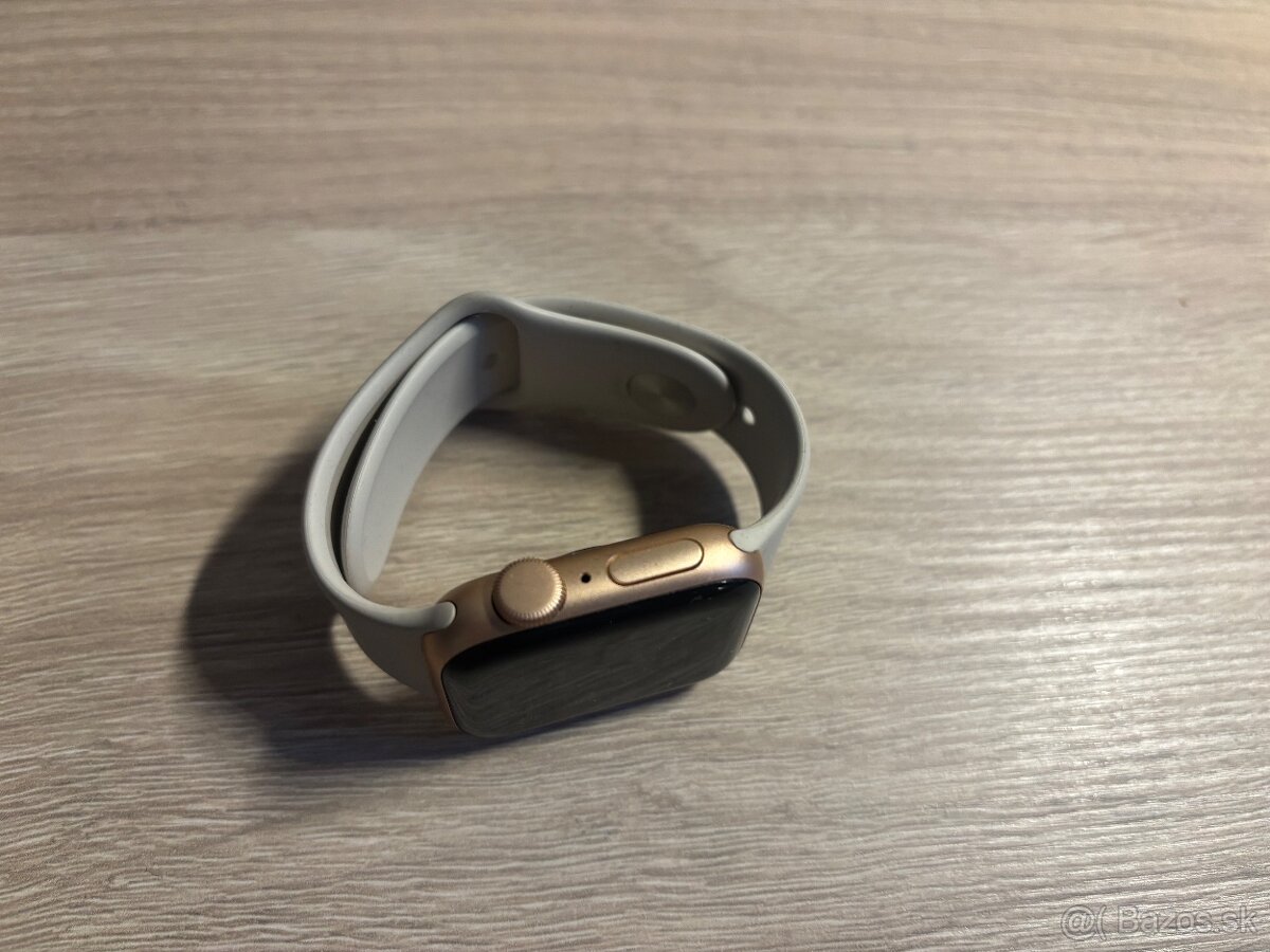 Predam dámske Apple Watch 3, béžové - 5