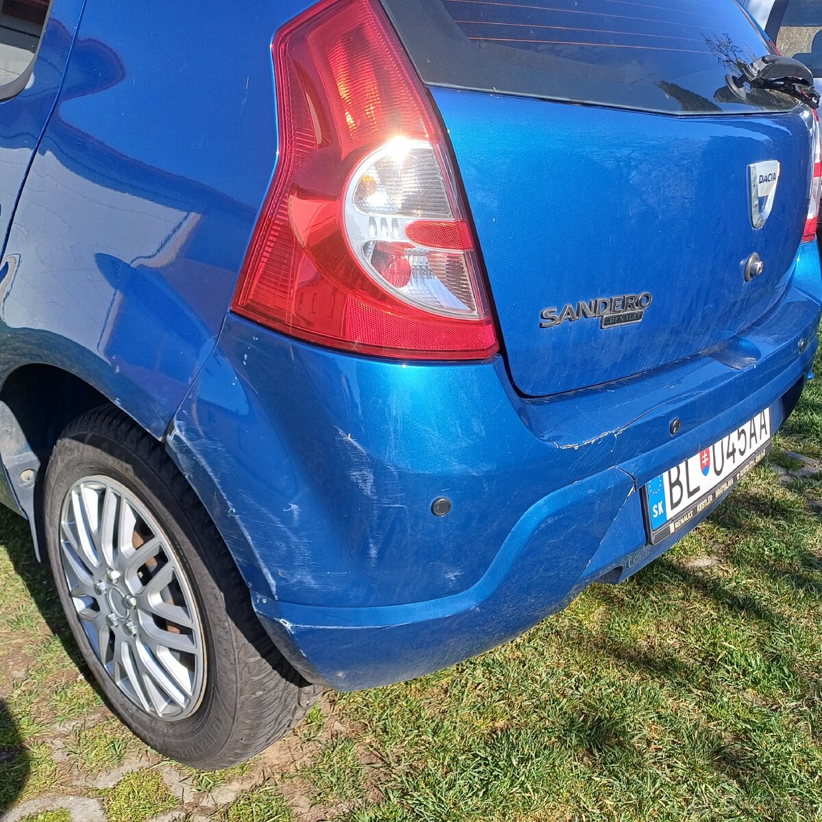 Dacia Sandero - 5