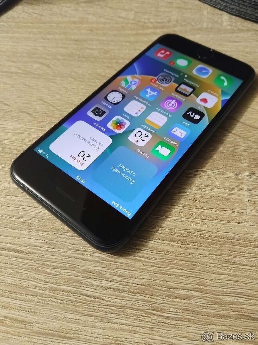 iPhone 8 / 64GB / Dobrý stav - 5