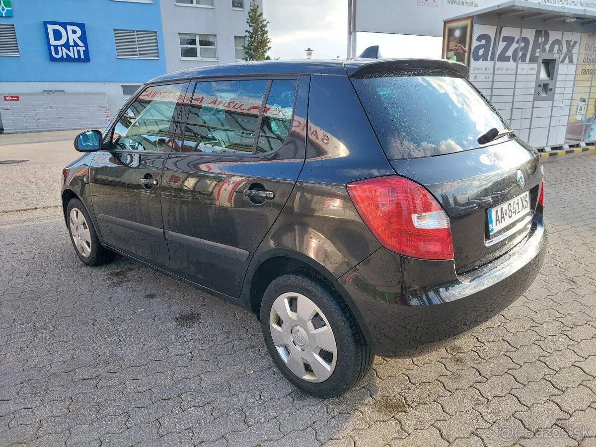 Predam ŠKODA FABIA 2 - 1.4 16V benzin - 5