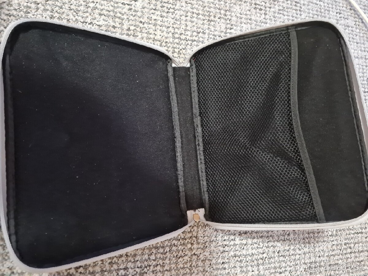 Predám netbook MSI Wind U100 - 5