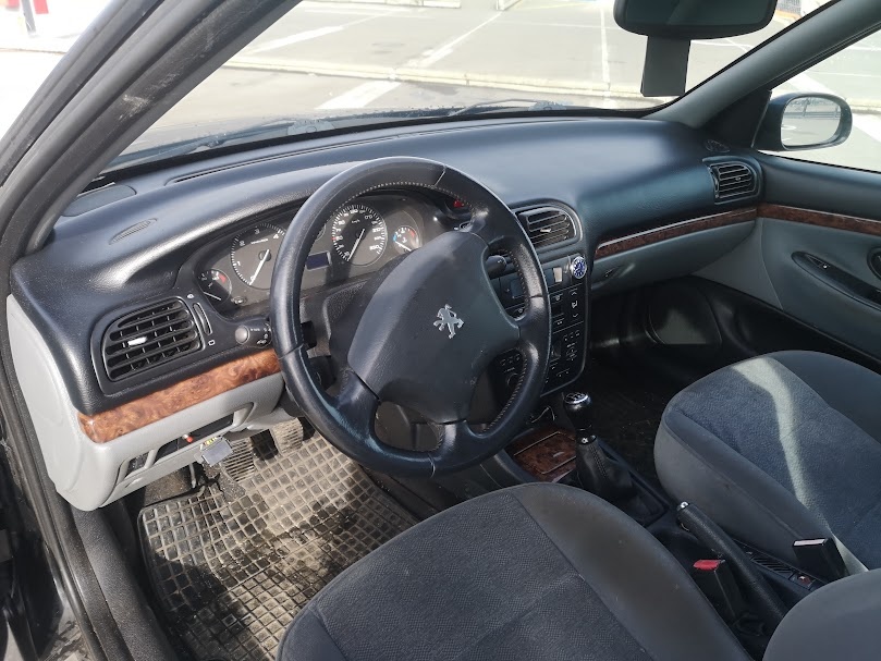 Peugeot 406 2,2 hdi - 5