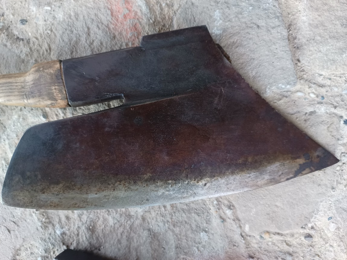 sekera,sekery,hoblík,nebožiec,staré náradie,dláto topor 000 - 5