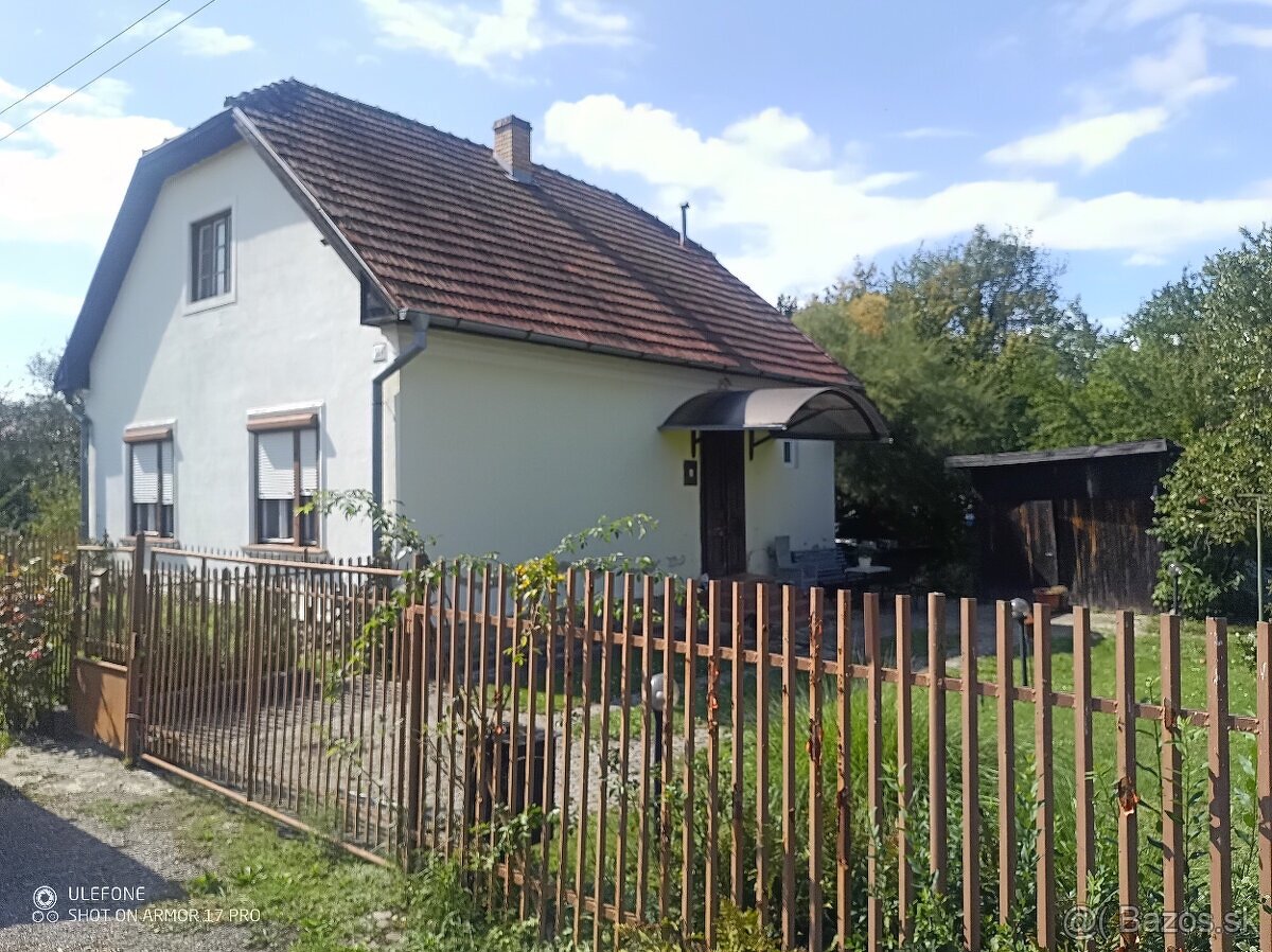 na predaj rodinný dom - Veľké Uherce - 5