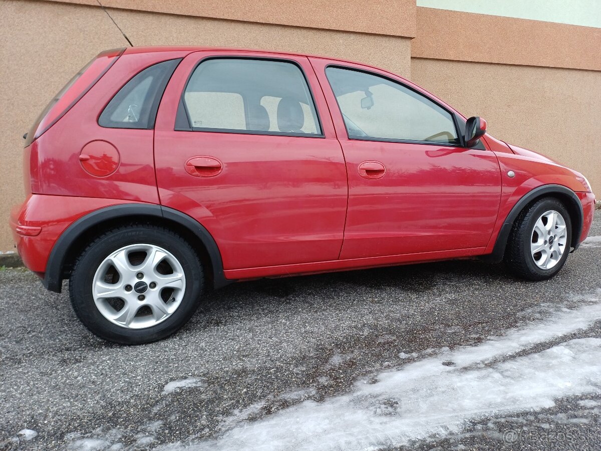 Opel Corsa 1,0 benzín - 101 000 Km - 5