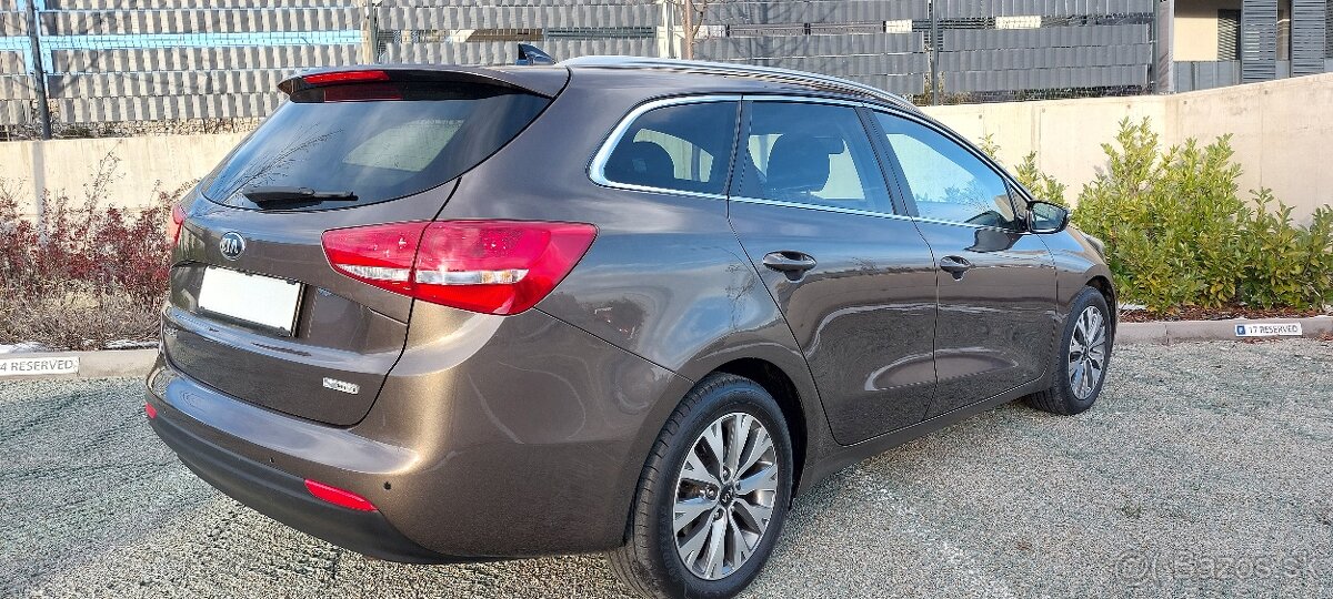 Kia Ceed SW 1.6 CRDi 136k Gold - 5