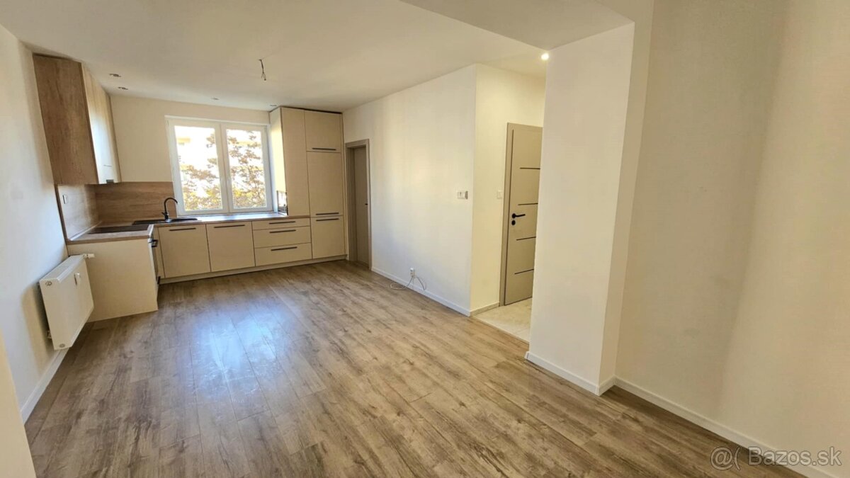 NOVINKA - 3 izbový byt ul. Južná trieda - NOVÁ REKONŠTRUKCIA - 5