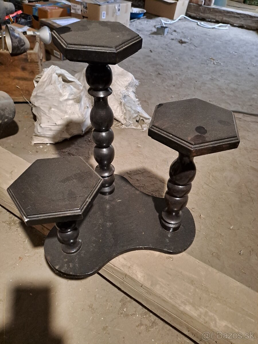 Starý stojan na kvety - 5