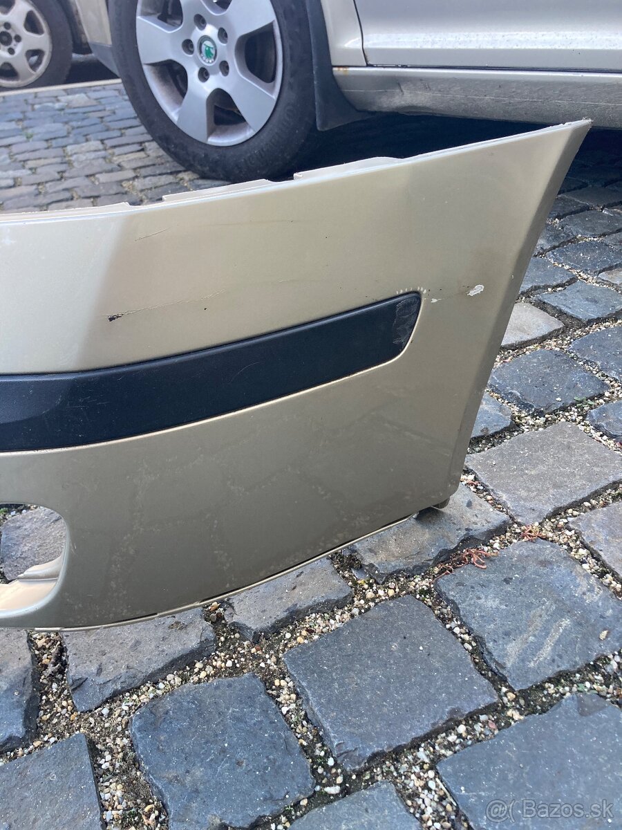 Skoda Octavia 2, predny naraznik - 5