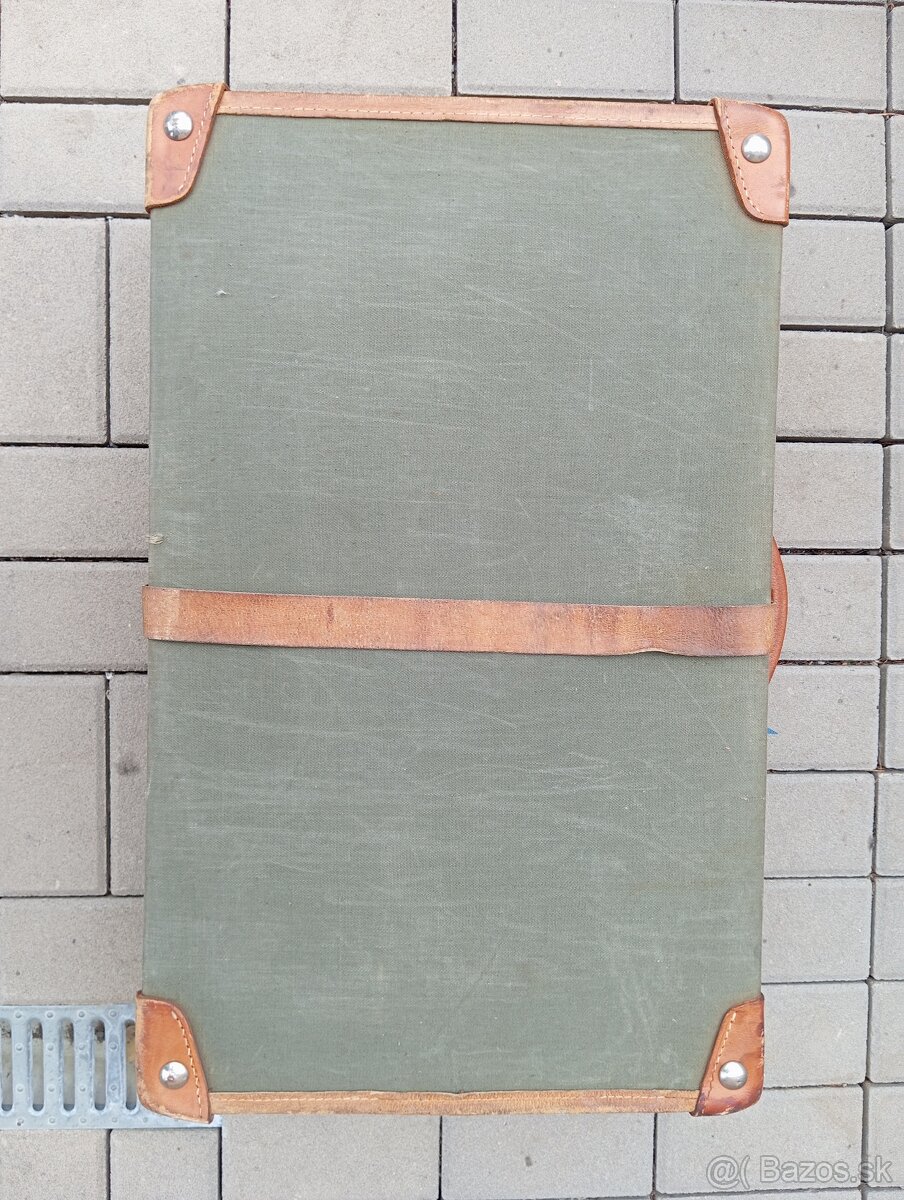 Predám starý krásny cestovný kufor - 5