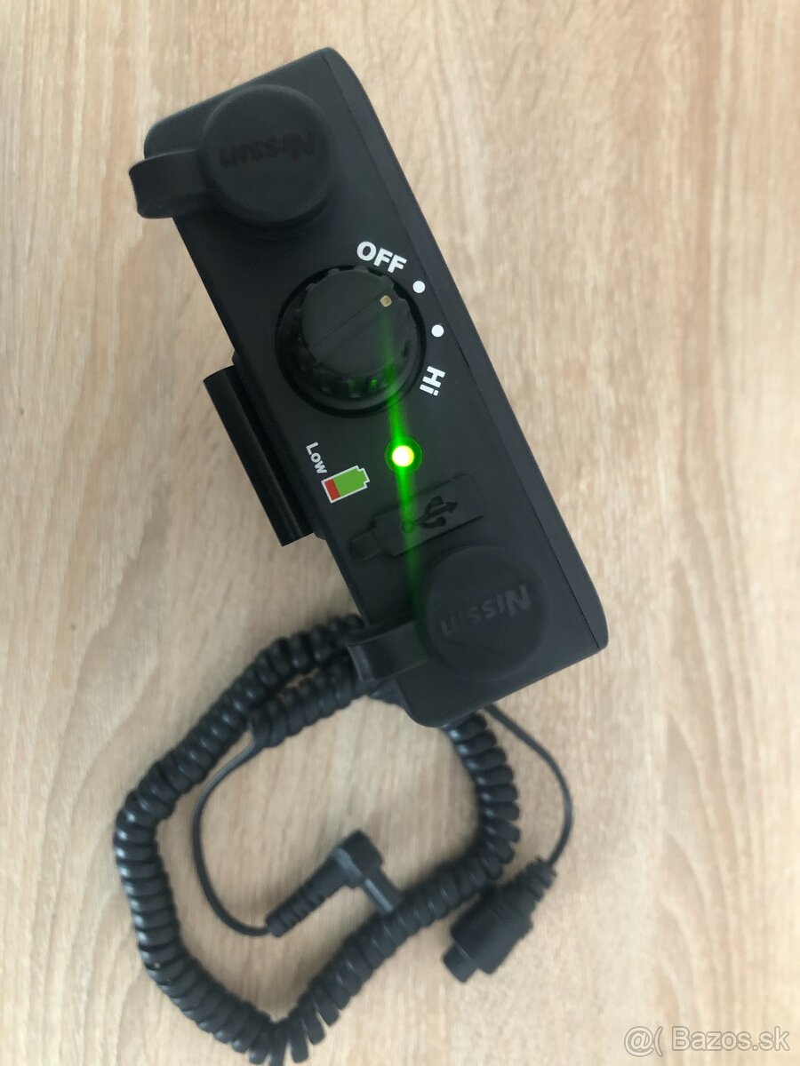 NISSIN PS8 - Prenosný nabíjateľný batériový zdroj pre Blesky - 5