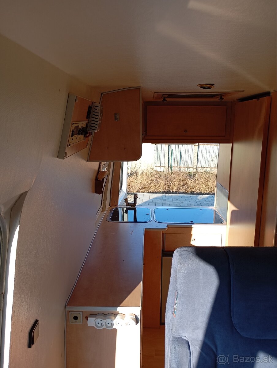 Obytná dodávka Mercedes Benz Sprinter 213 cdi - 5