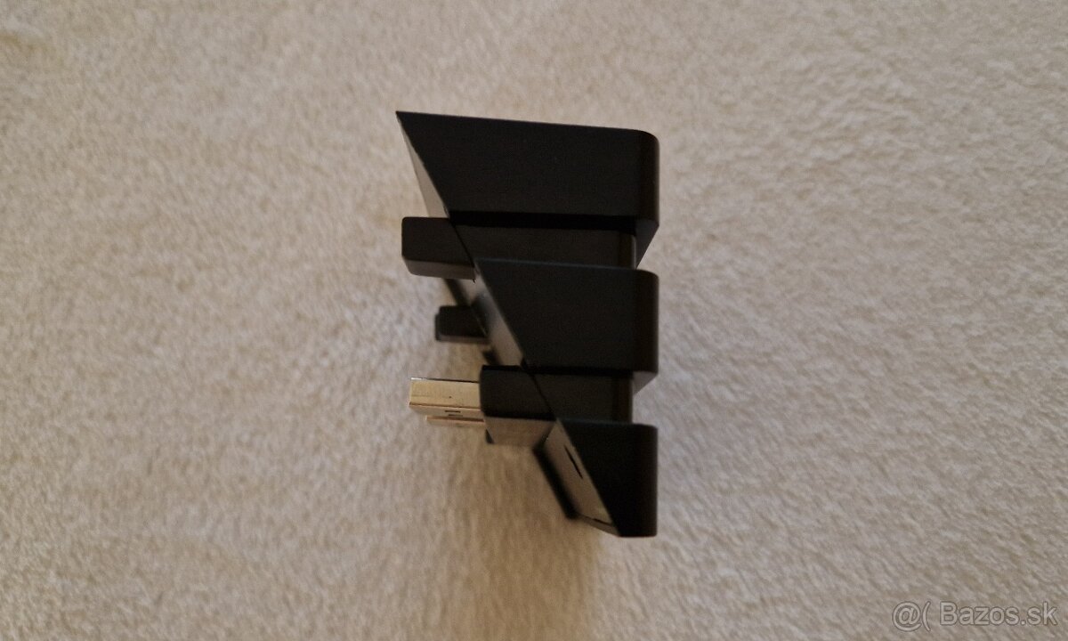 PS4 Pro: USB hub - 5