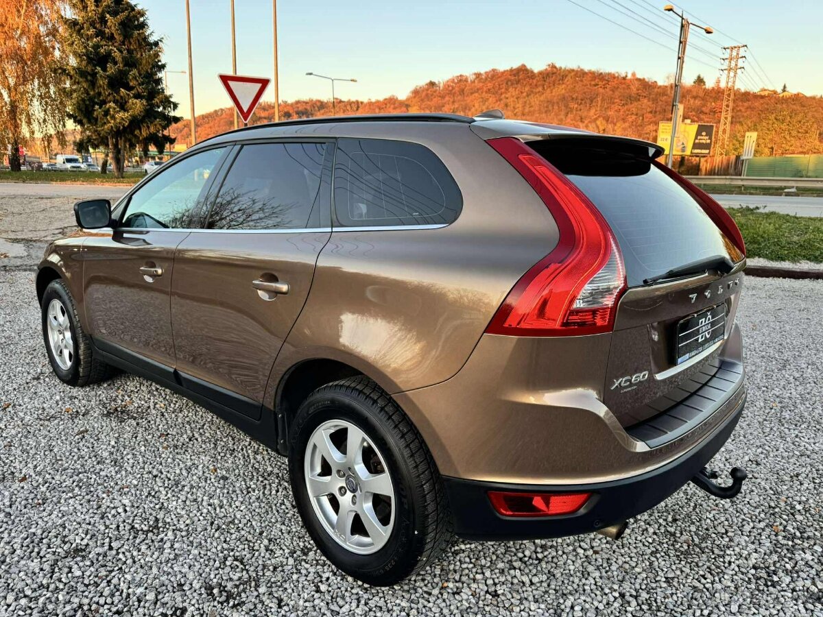 Volvo XC60 AWD - 5