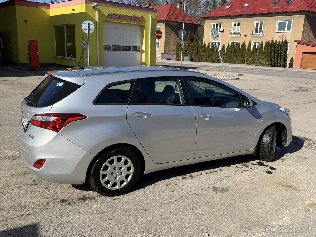 Hyundai i30 Kombi 1.4 MPI - 5