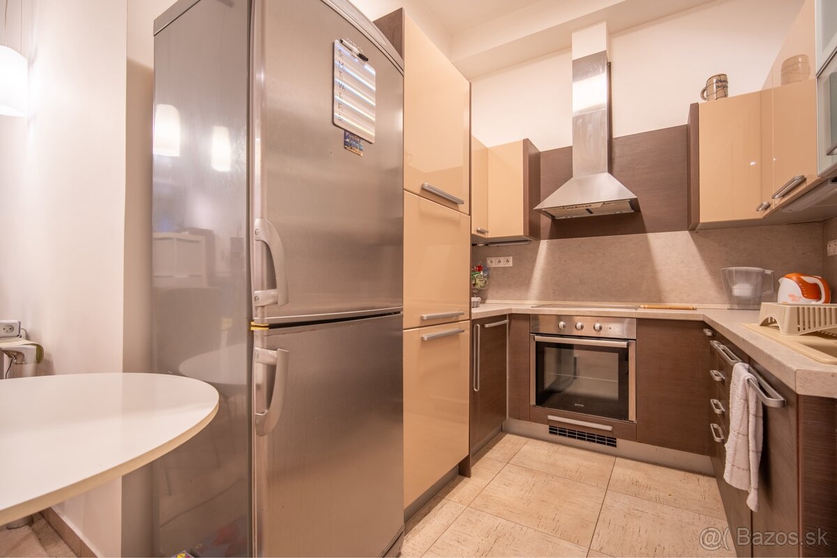 PRENÁJOM 2 izbový byt 75 m² Five Star Residence, Staré Mesto - 5