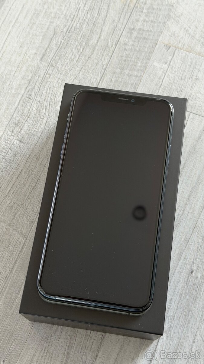 Predám iPhone 11 pro max 64gb - 5