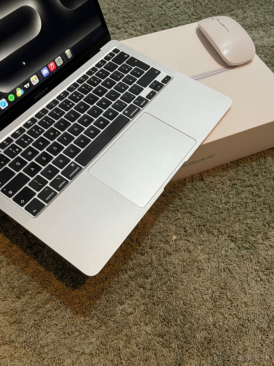 Predám MacBook Air 2020 - 5