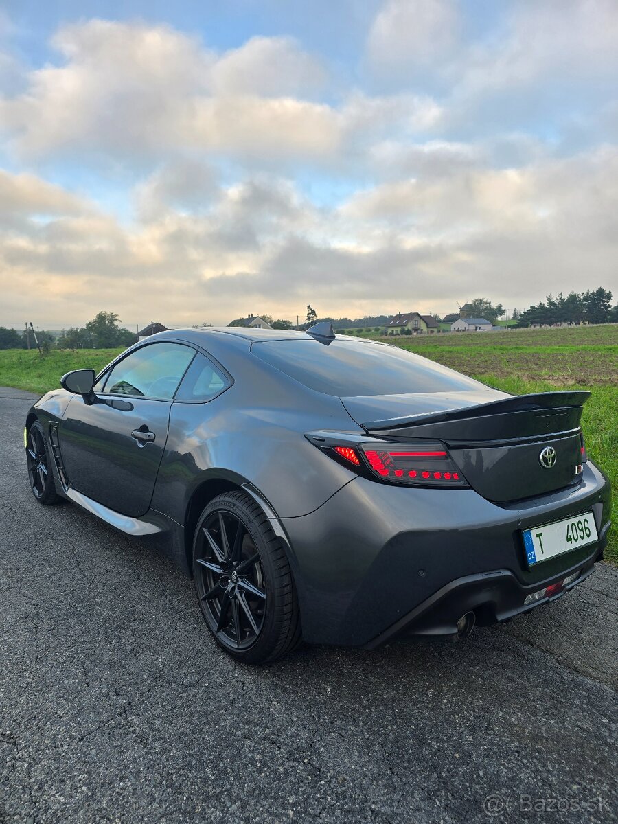 Toyota gr 86 Premium - 5
