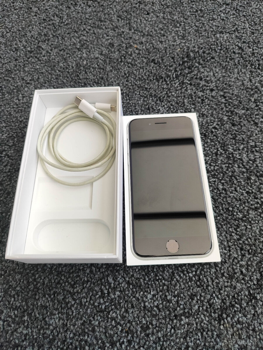 iPhone SE 256 GB white - 5