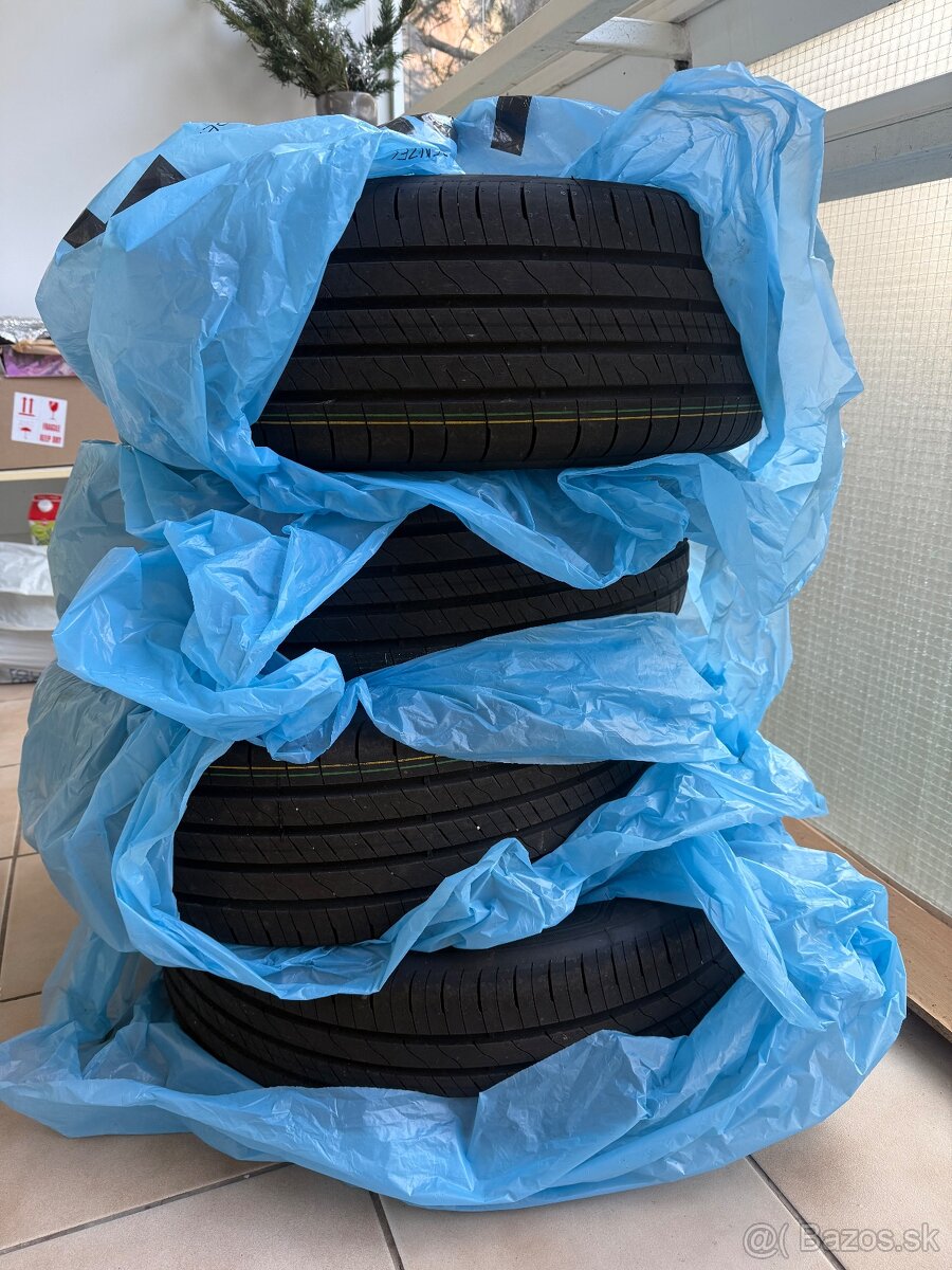 LETNÉ PNEUMATIKY Goodyear EfficientGrip Performance 2 - 5