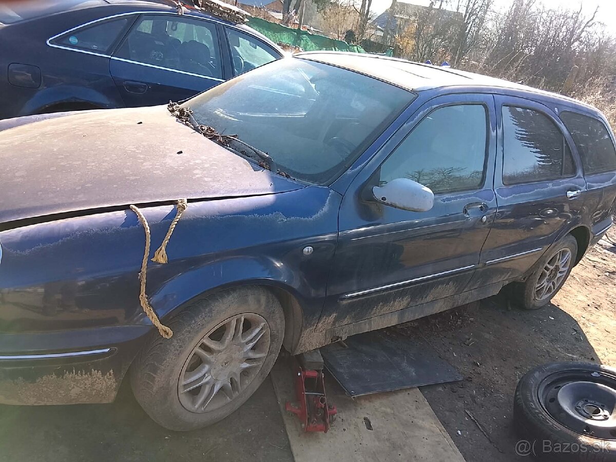 Rozpredam Lancia Lybra 2.4 JTD - 5