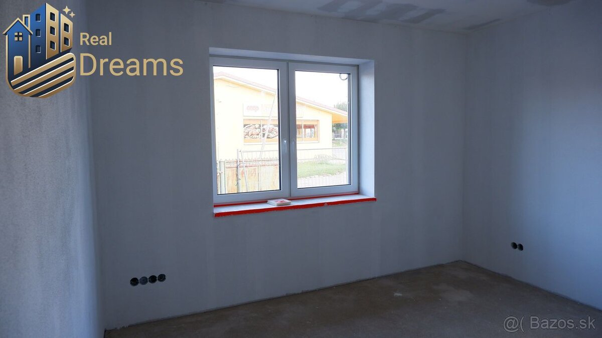 Ponúkame na predaj štvorizbový rodinný dom v obci Radava v s - 5