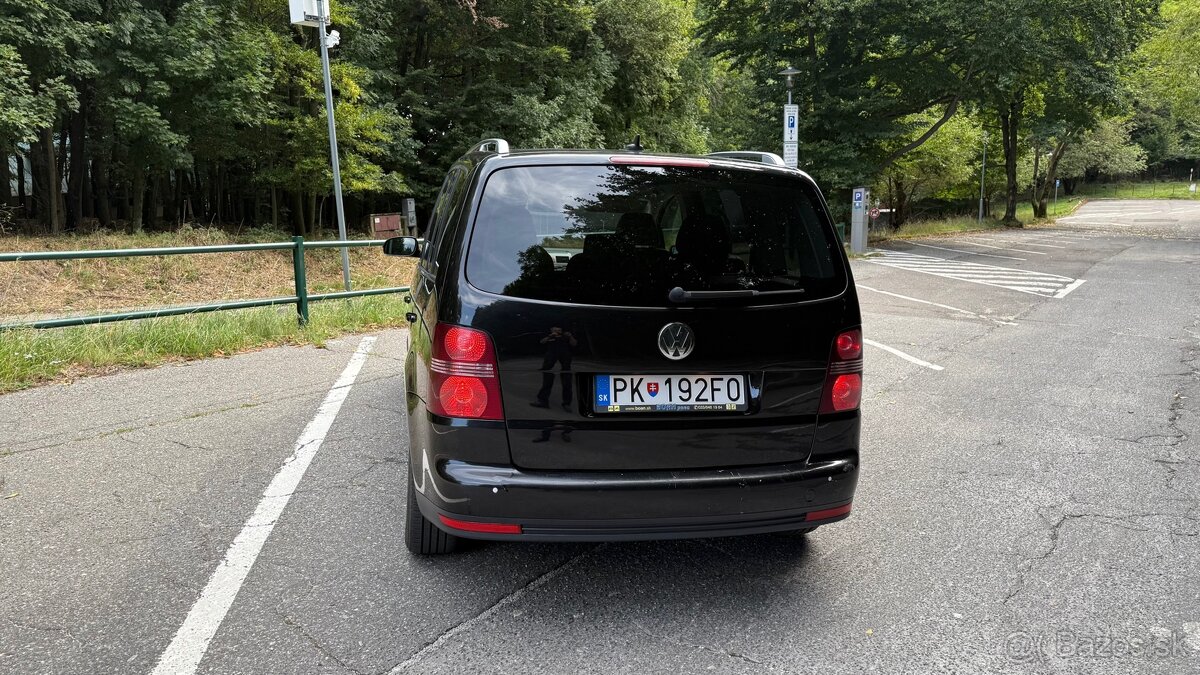 Predám VwTouran 2,0 TDI 103kw DSG 2007 - 5