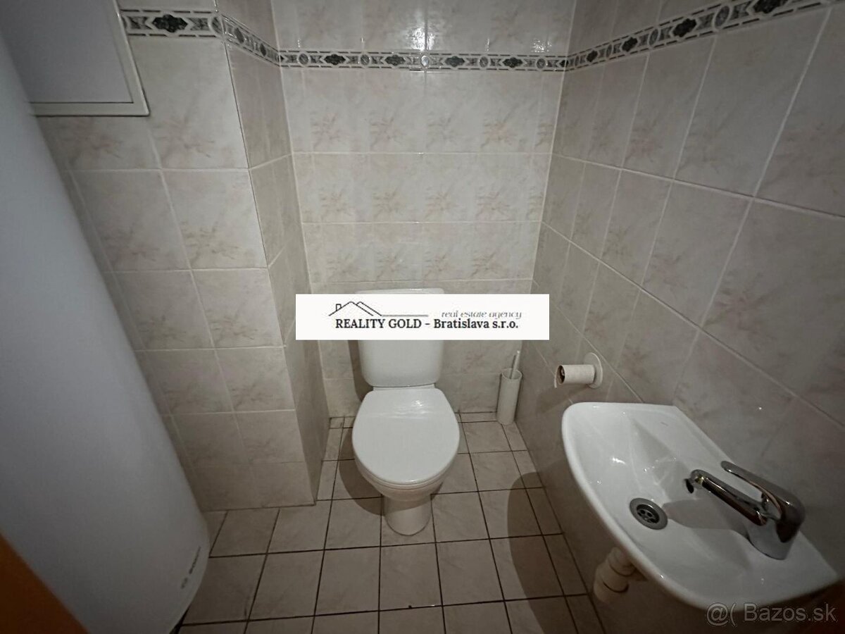 Ponúkame na predaj 3 izb. byt 93 m2 + terasa 25 m2 na Mickie - 5