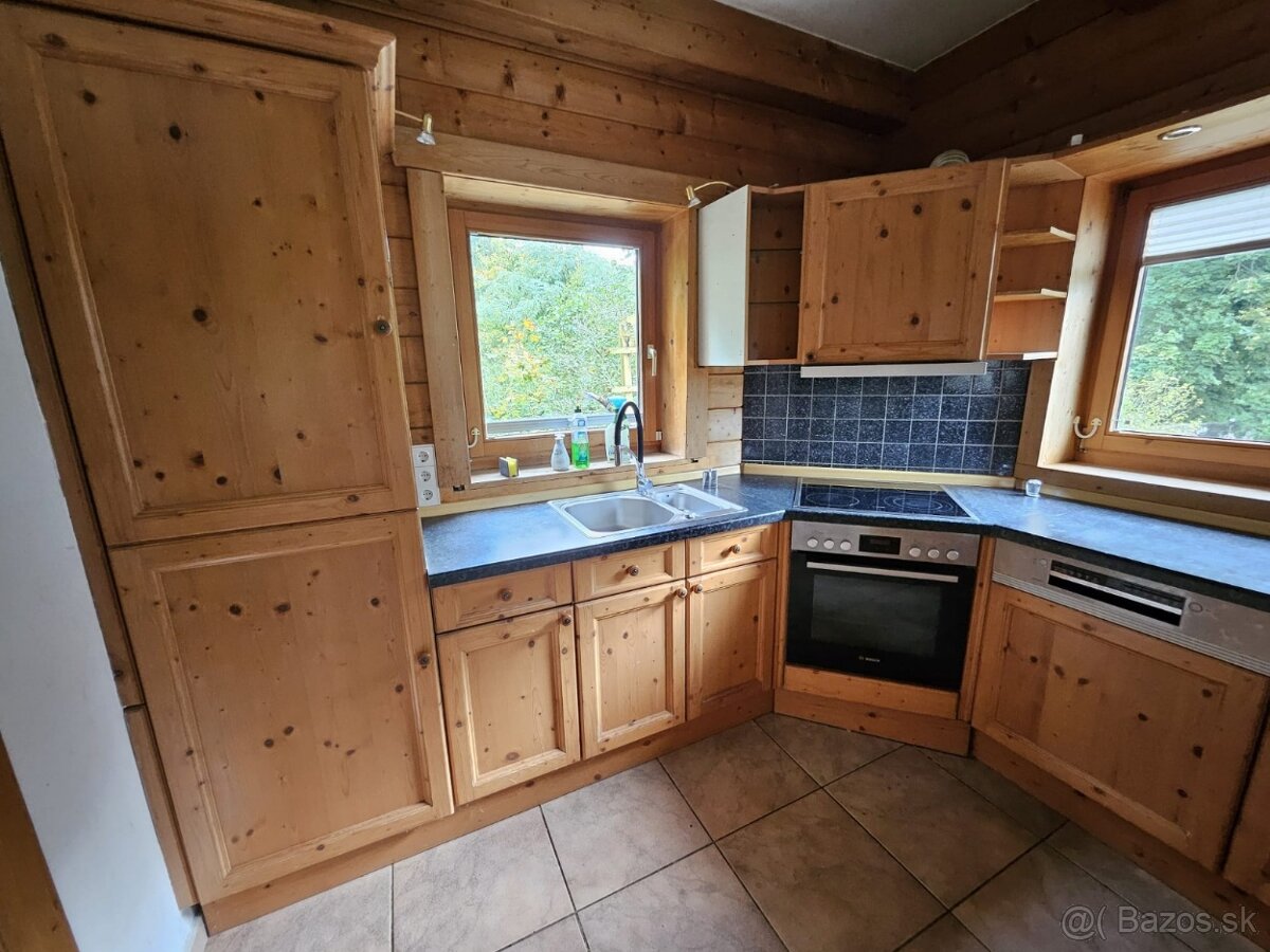 Masívna kuchynská linka z Nemecka so spotrebičmi - 5