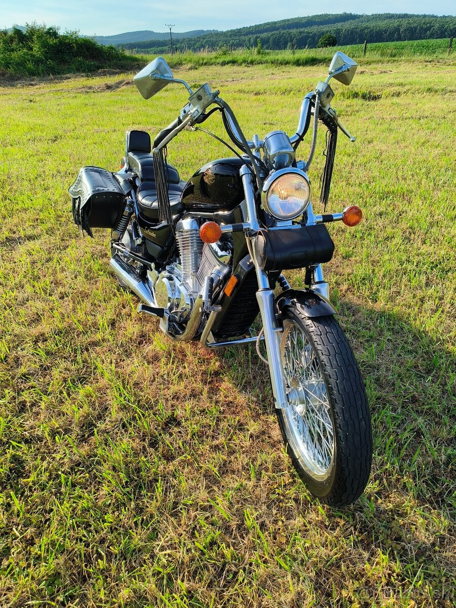 Suzuki VS 700 GL Intruder - 5