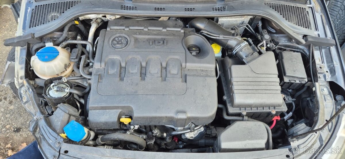 Skoda Rapid Spaceback 1.6Tdi 2015 - 5