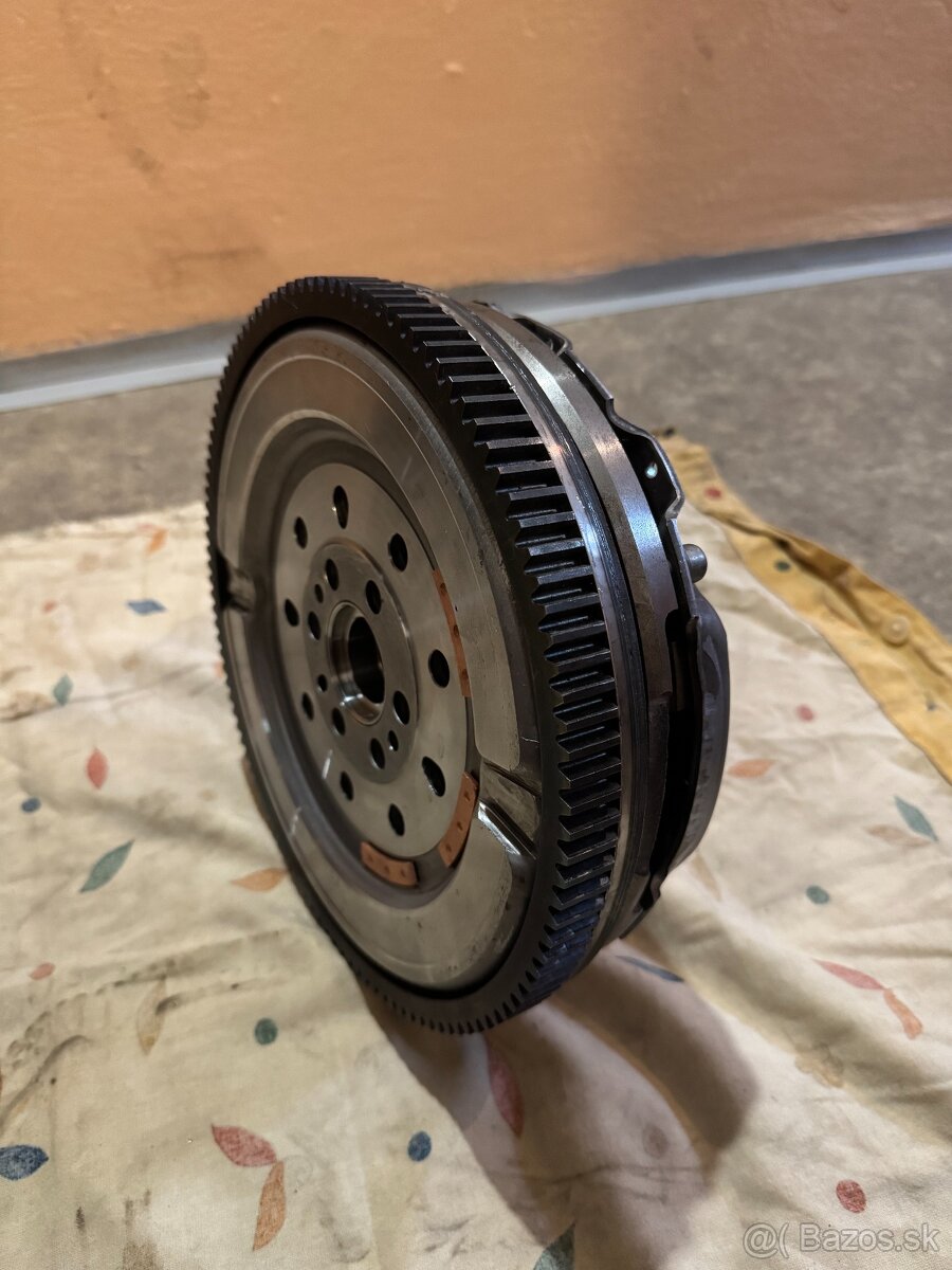 Zotrvačník + spojka Alfa Romeo 159 - 5