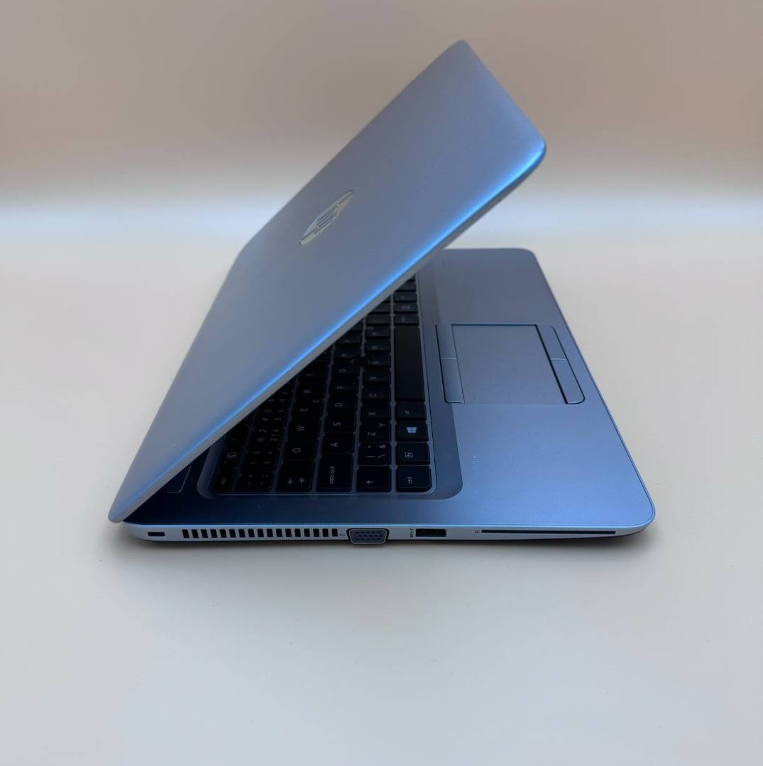 Notebook 14" HP.AMD PRO A10-8730B 4x2,40GHz.8gb ram.256gSSD - 5