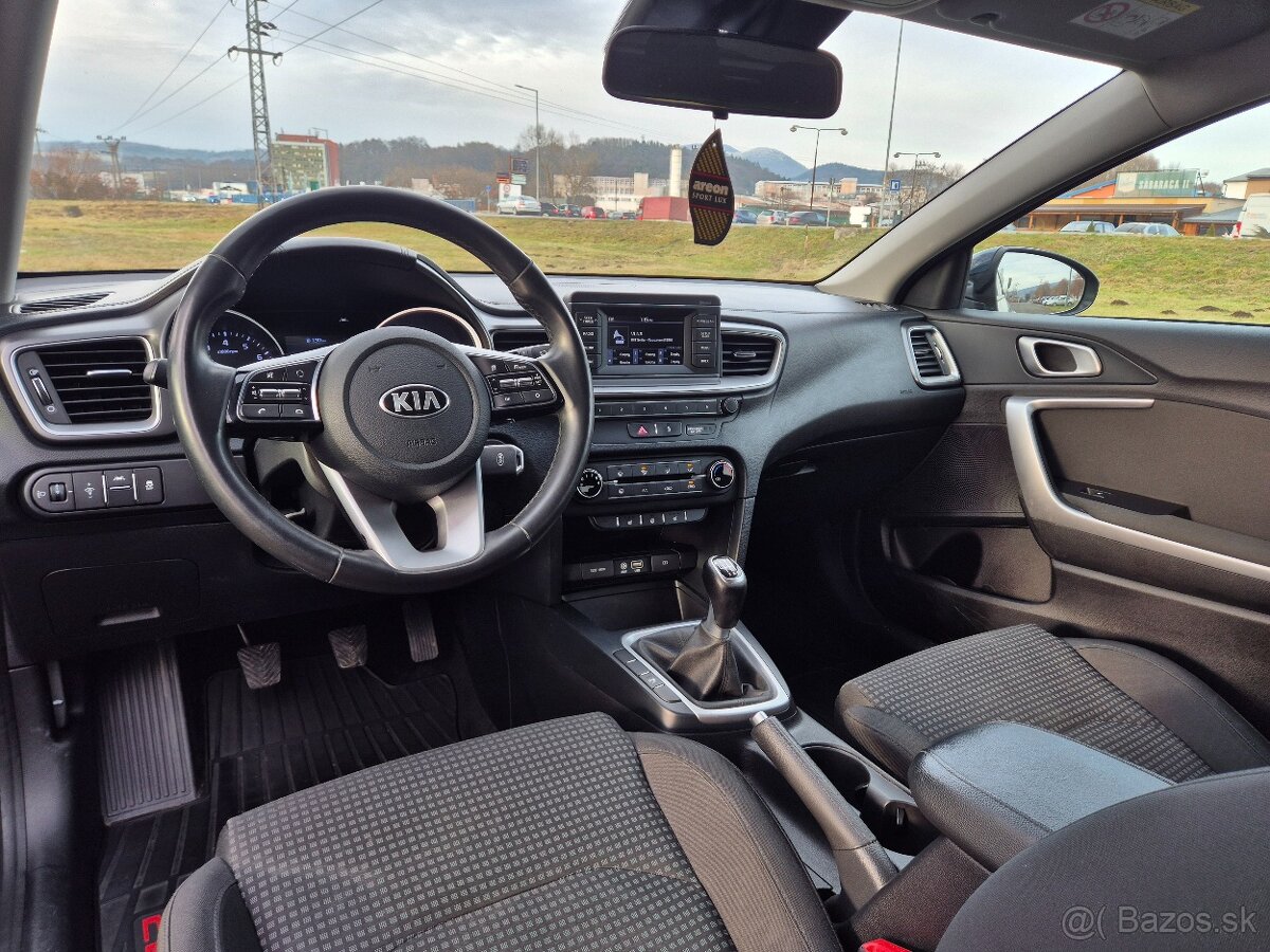 Kia ceed 1.4 benzín r.v 2019 - 5